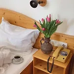 Hotel Echo
