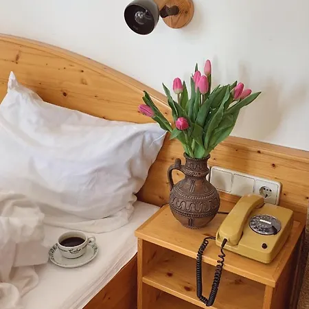 Hotel Echo
